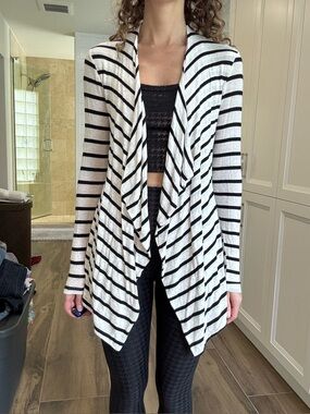 Bobeau White and Black Striped Open Front Top